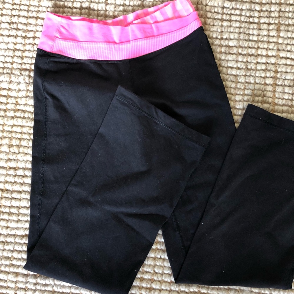 Lululemon wide leg pants, size 6
